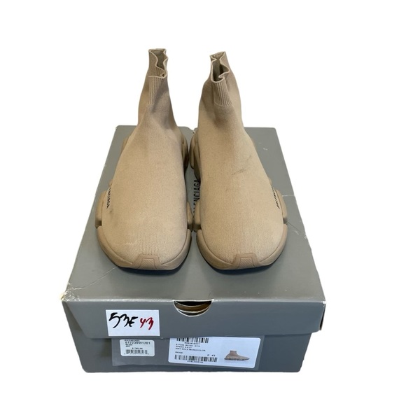 Balenciaga Runner 2.0 Knit Monocolor - Picture 3 of 8